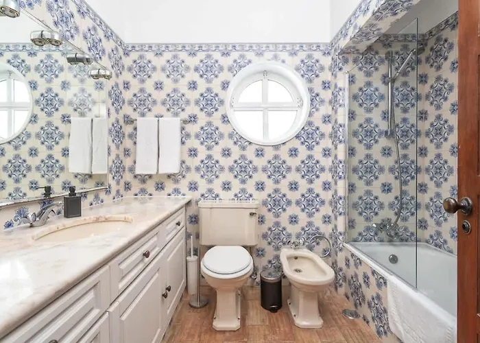 펜션 Spacious Swimming Pool By Hostwise