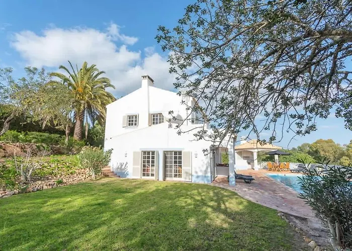 Spacious Swimming Pool By Hostwise * 라고아