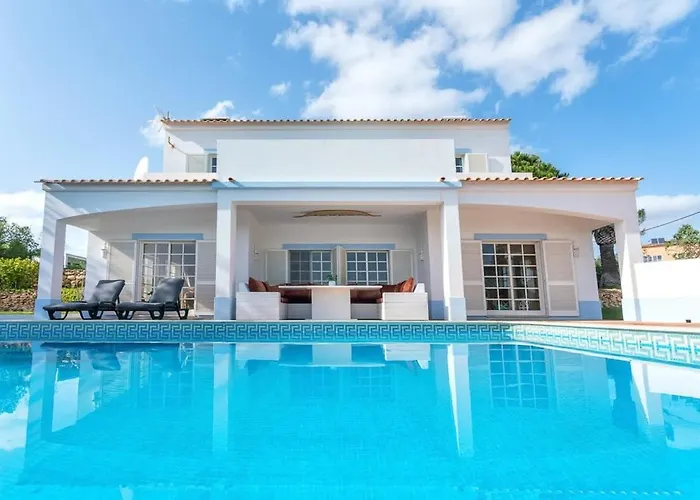 Spacious Swimming Pool By Hostwise 度假居 拉戈阿