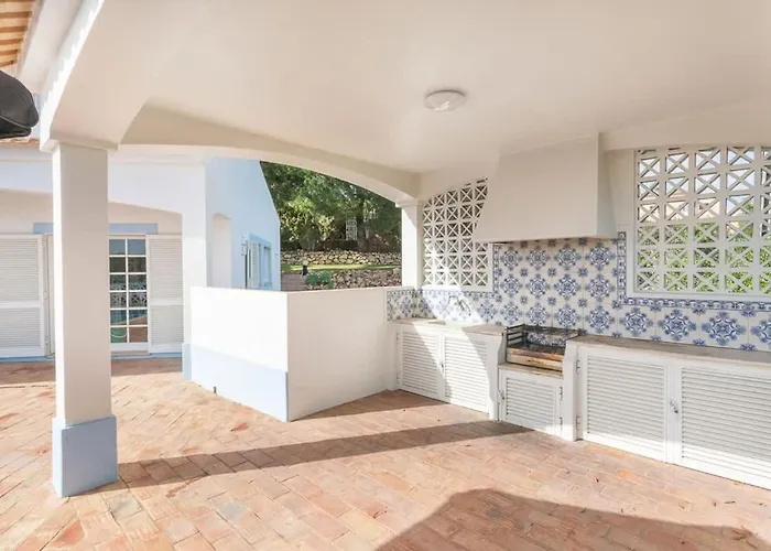 Spacious Swimming Pool By Hostwise 度假居 拉戈阿