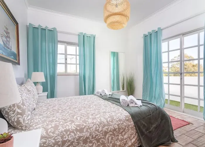 Spacious Swimming Pool By Hostwise 度假居 *